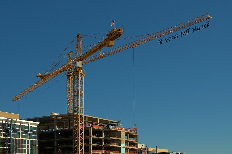 35_DSD0356 crane blue skies 002 122908.jpg