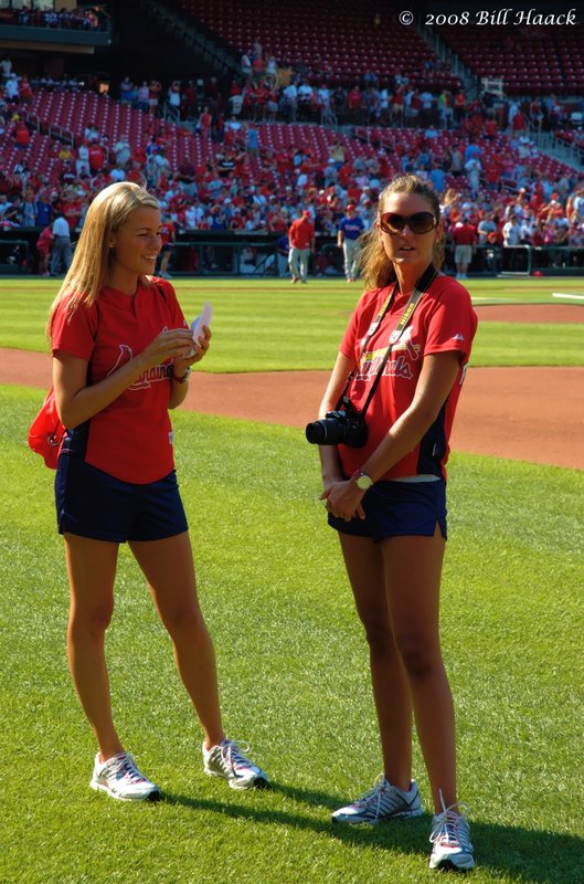 40_DSC_1101 Cards pep girls 080208.jpg