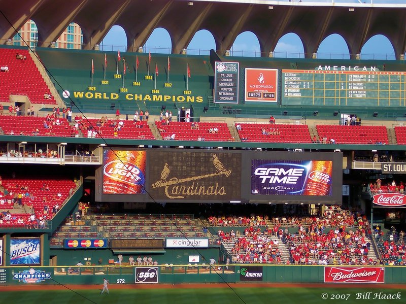 64_100_0620 old Busch interior arches 071805.jpg