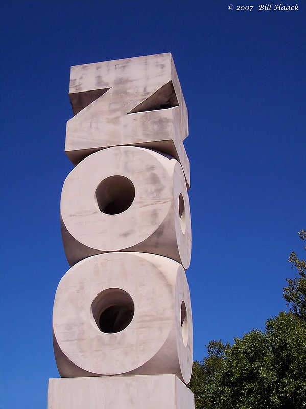 64_100_2124 ZOO sign 091705.jpg :: The ZOO sign in front of the main or southern entrance to the St. Louis Zoo, located in Forest Park.