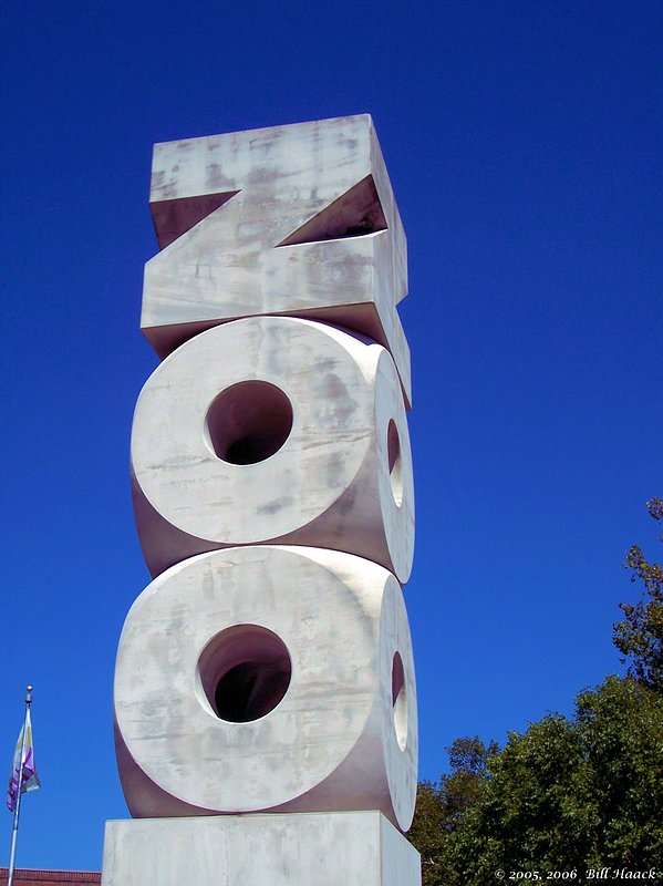 64_100_21241 zoo sign blue sky 091705.jpg