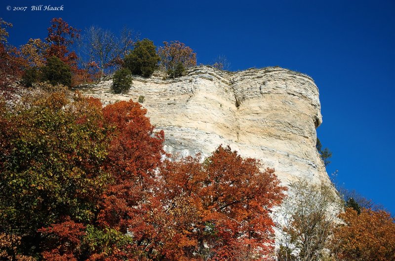 65_DSC_2748 GRR limestone cliff fall color 001 110907.jpg