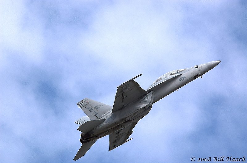 80_DSC_4815 SAFB F16 solo 015 092108.jpg