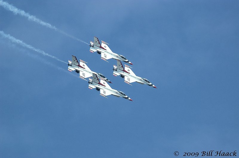 80_DSC_5578 F16 Thunderbirds formation 4 012 092108.jpg