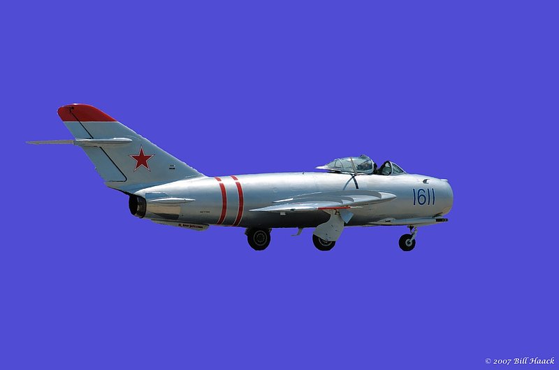 80_DSC_6303 mig with fake sky 070807.jpg