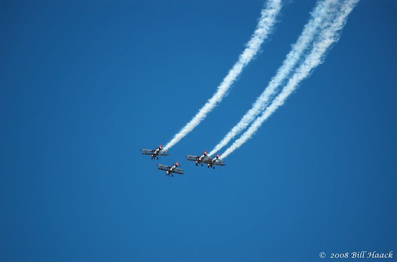 80_DSC_8340 Red Baron biplanes 4 smoke 008 090107.jpg