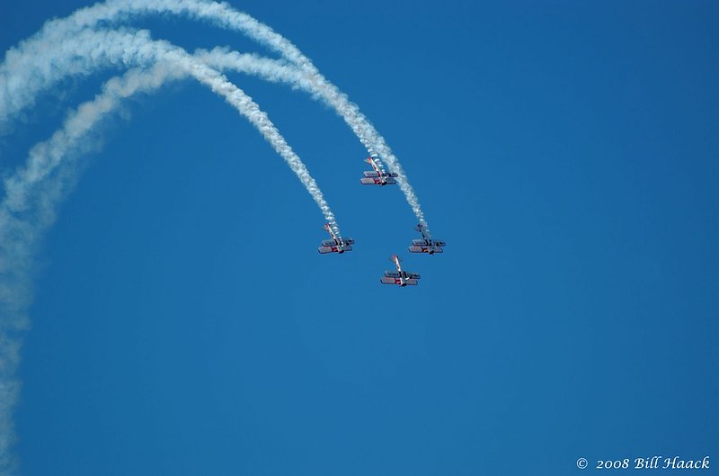 80_DSC_8379 Red Baron biplanes 4 smoke 014 090107.jpg