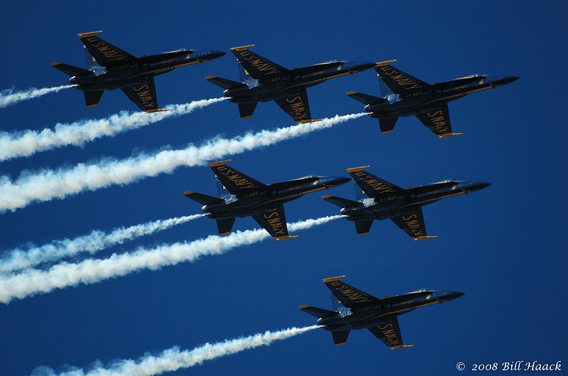 80_DSC_9087 Blue Angels 6 smoke 020 090107.jpg