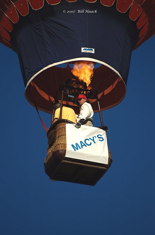 85_DSC_0246 GBR balloon flame closeup 091507_1.jpg :: The Great Forest Park Balloon Race is held annualy in Forest Park, a park sitting in the middle of suburban St. Louis.  It is the only balloon race in the world to actually start within the middle of a major metropolitan city.

Forest Park itself is a wonderful park - golf courses, tennis courts, natural walkways, running paths, Art and History Museum, The Jewel Box and much, nuch more.