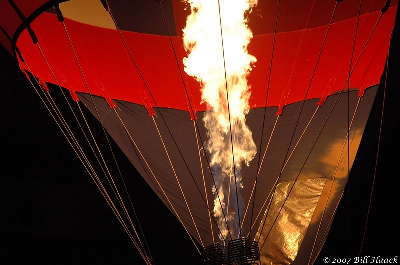 85_DSC_9921 balloon flame night 091507.jpg :: The Great Forest Park Balloon Race is held annualy in Forest Park, a park sitting in the middle of suburban St. Louis.  It is the only balloon race in the world to actually start within the middle of a major metropolitan city.

Forest Park itself is a wonderful park - golf courses, tennis courts, natural walkways, running paths, Art and History Museum, The Jewel Box and much, nuch more.