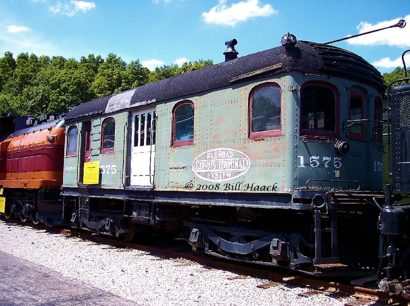 89_100_0152 NY IL Terminnal SYS Locomotive 080604.jpg