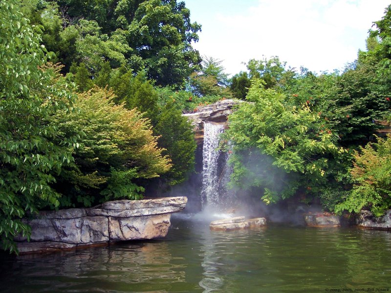 92_100_0057 waterfall 072604.jpg