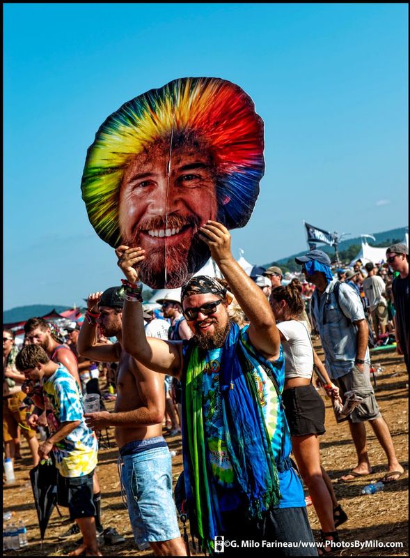 crowd_2.jpg