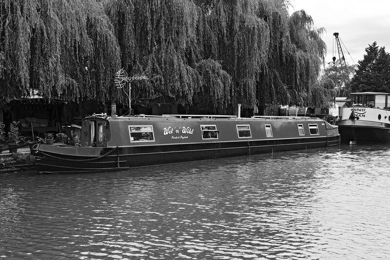 CNL20_0242w.jpg :: Canal Boats moored on the Grand Union Canal at Stoke Hammond, Milton Keynes