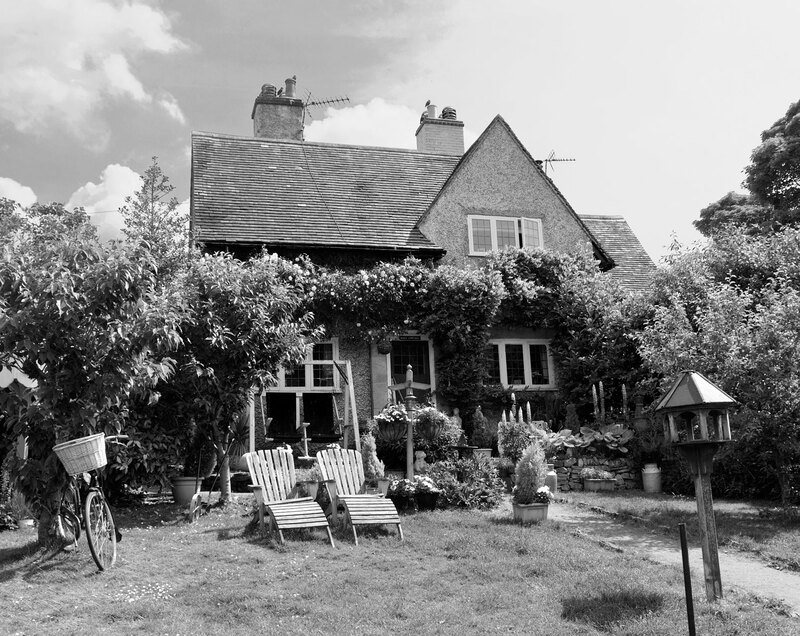 DBY17_01412w(1).jpg :: Country Cottage & Garden in Tissington, Derbyshire