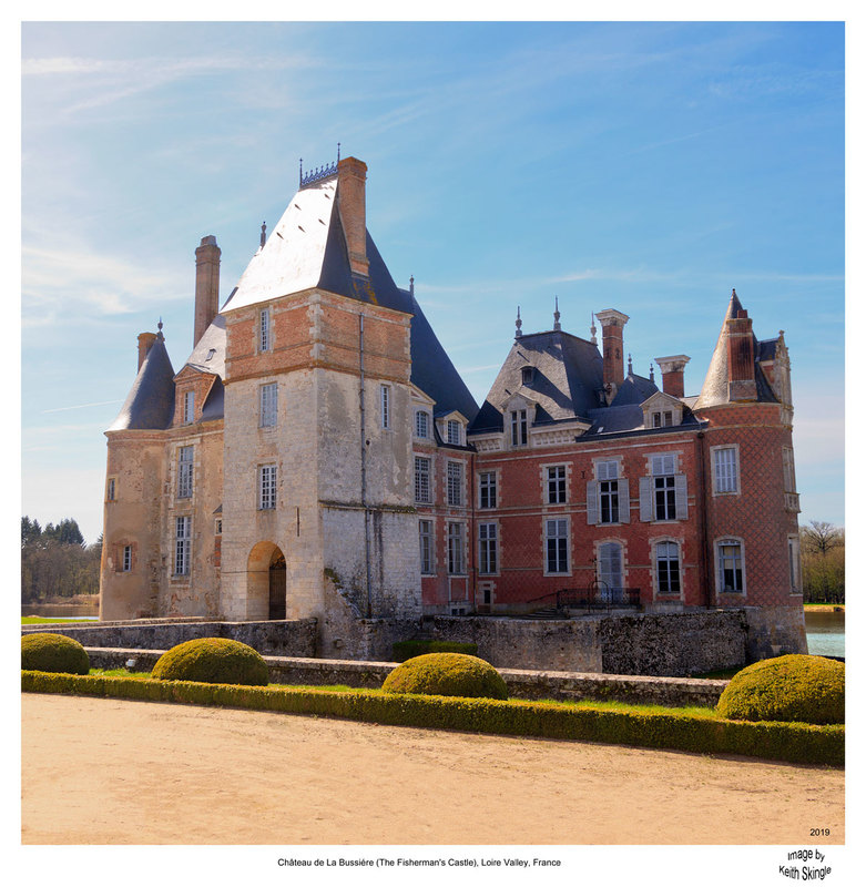 FRA_9829s(1).jpg :: Château de La Bussiére (The Fisherman's Castle) in the Loire Valley, France