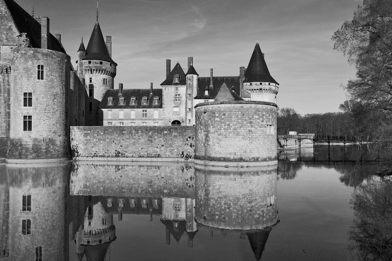 FRA_9849bw(1).jpg :: Château de Sully, Sully-sur-Loire, France