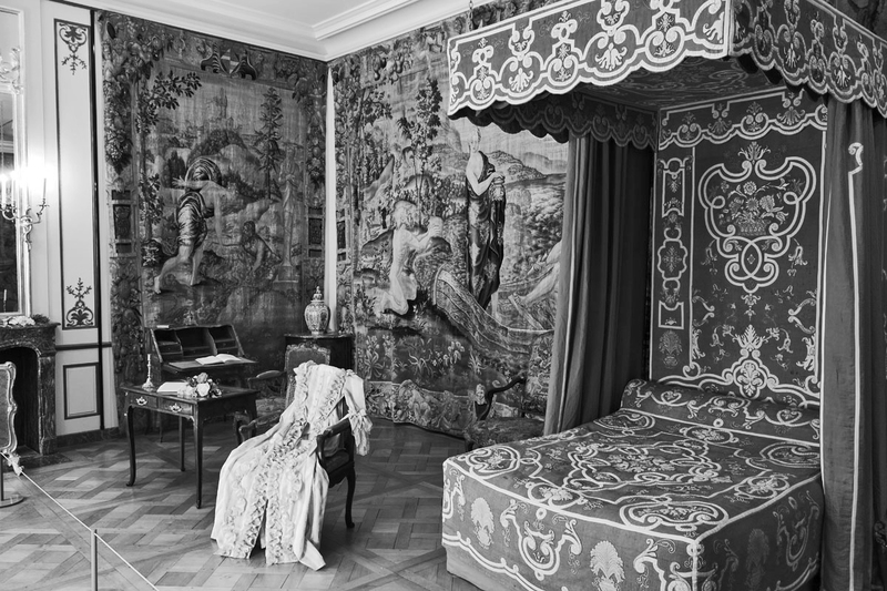 FRA_9881bw(1).jpg :: The Psyche's Bedroom in Château de Sully in the Loire Valley, France