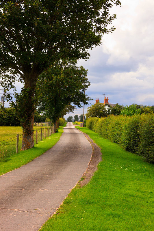 MKC19_005.jpg :: Country lane, Castlethorpe, Milton Keynes, Buckinghamshire