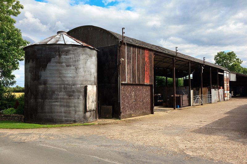 MKC19_023.jpg :: Farmyard Silo and Dutch Barn