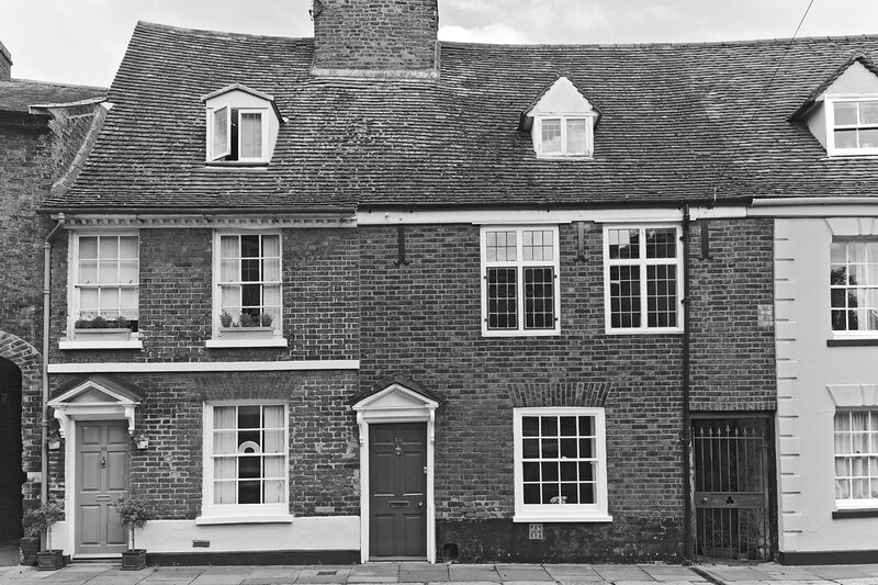 NFK20_0152w(1).jpg :: Pair of period Terraced Cottages on Nelson Street in the historic area of Kings Lynn, Norfolk, UK
