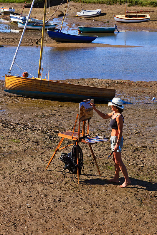NFK20_093(1).jpg :: Female Artist on the beach at Burnham-Overy-Staithe, Norfolk, UK