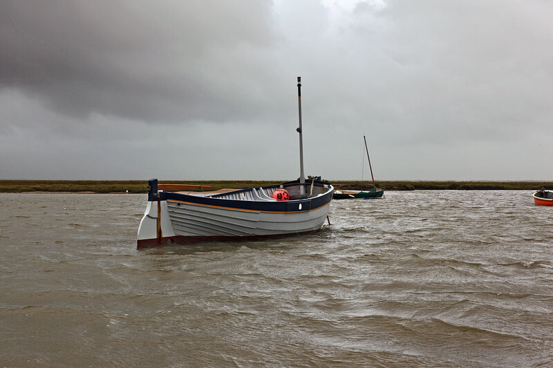 NFK20_104.jpg :: Boats on tidal moorings at Burnham-Overy-Staithe, Norfolk