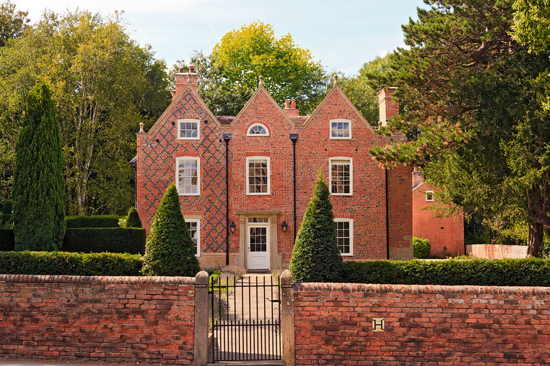 NSW19_014.jpg :: Rampton Prebend house, circa 1700, Westgate, Southwell, Nottinghamshire