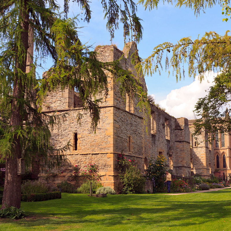 NSW19_0271.jpg :: Remains of the Archbishops of York's Southwell Palace circa 1400 adjacent to Southwell Minster, Nottinghamshire
