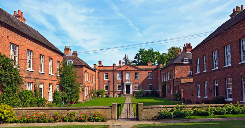 NSW19_031.jpg :: The Vicars Court and The Residence, Southwell Minster, Nottinghamshire
