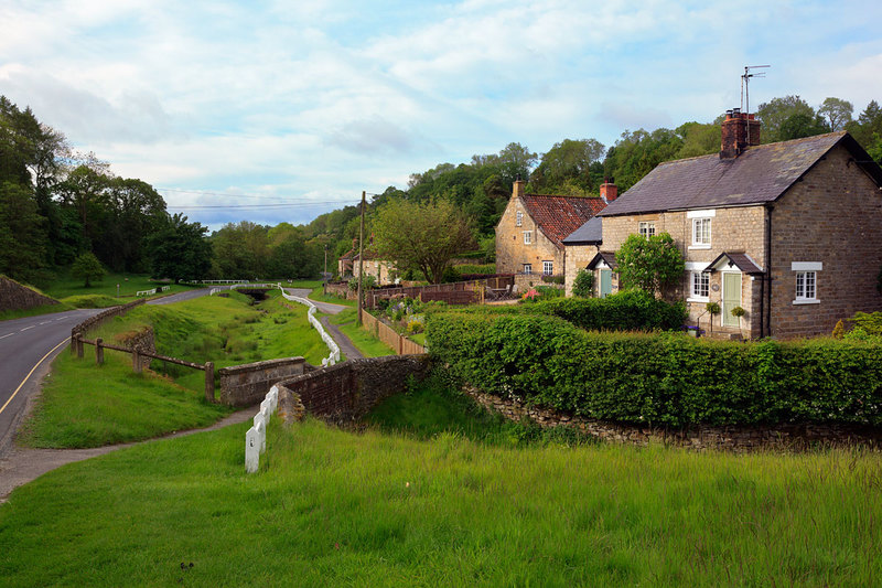 NYM19_037.jpg :: Hutton-le-Hole village on the edge of the North York Moors, England, UK