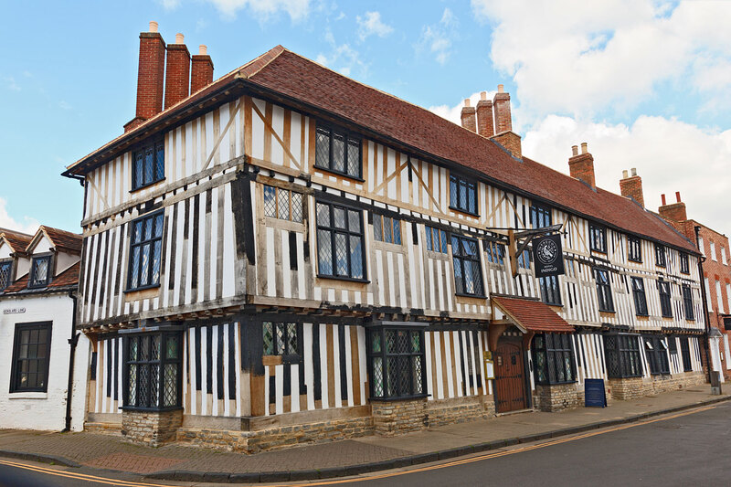 SFD21_009.jpg :: 16th century Falcon Hotel, Chapel Street, Stratford-upon-Avon, Warwickshire, England