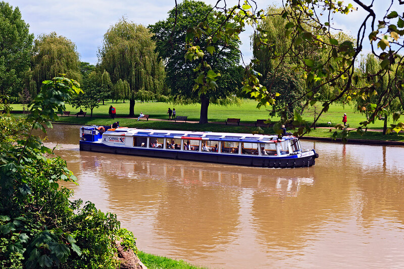 SFD21_024.jpg :: Day Trip Barge on the River Avon at Stratford-upon-Avon, Wareickshire, England