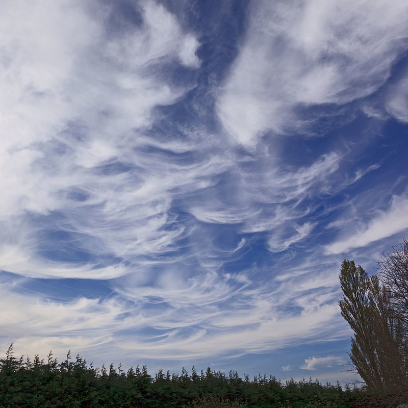 SKY420_002w.jpg :: Cirrus Clouds over Lincolnshire