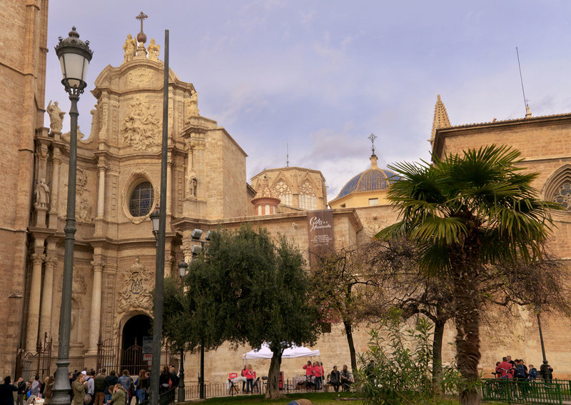 SPN_8082(1).jpg :: Valencia Cathedral from Plaza de la Reina