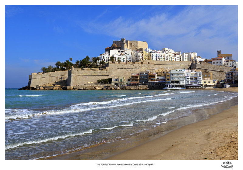 SPN_8393(1).jpg :: Walled Old Town of Peniscola viewed from the beach