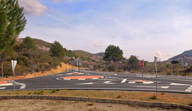 SPN_9287(1).jpg :: Spanish road junction La Val d'Uixo to Eslida, Valencia, Spain