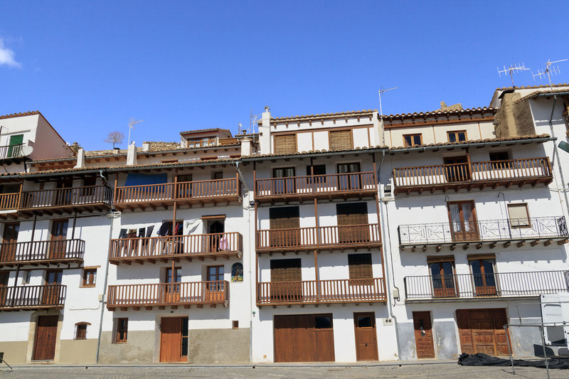 SPN_9613(1).jpg :: Old Residences & Apartments in Plaza de L'Estudi in the walled city of Morella in the Province of Castellon Sapin