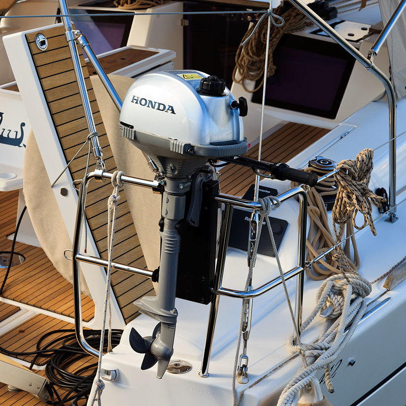 SPN19_021-1.jpg :: Reserve outboard engine on the back of a luxury boat in Marina de Denia, Spain