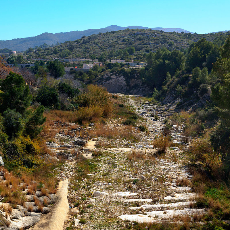 SPN19_206-1.jpg :: Dry River Bed in the gorge at Gata de Gorges in the Province of Alicante, Spain