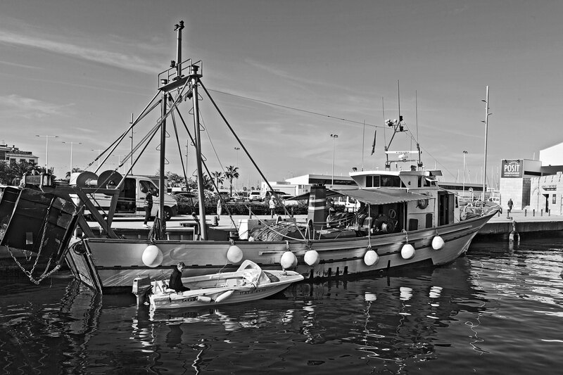 SPN19_2852.jpg :: Fishing Boat on the quay in the Fishing Port of Dénia in the Costa Blanca, Spain