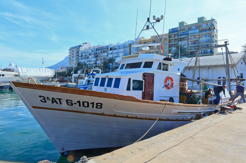 SPN19_289.jpg :: Fishing Boat on the quay in the Fishing Port of Dénia in the Costa Blanca, Spain