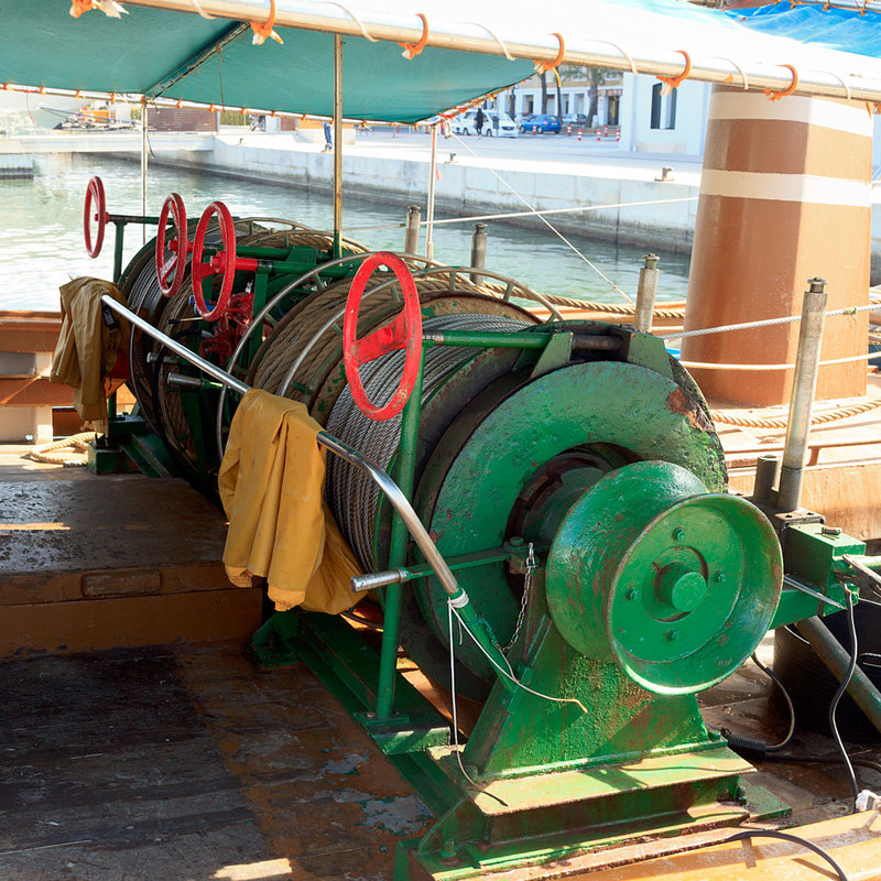 SPN19_293.jpg :: Winding gear on the deck of afishing trawlet in the Port of Dénia in the Costa Blanca, Spain