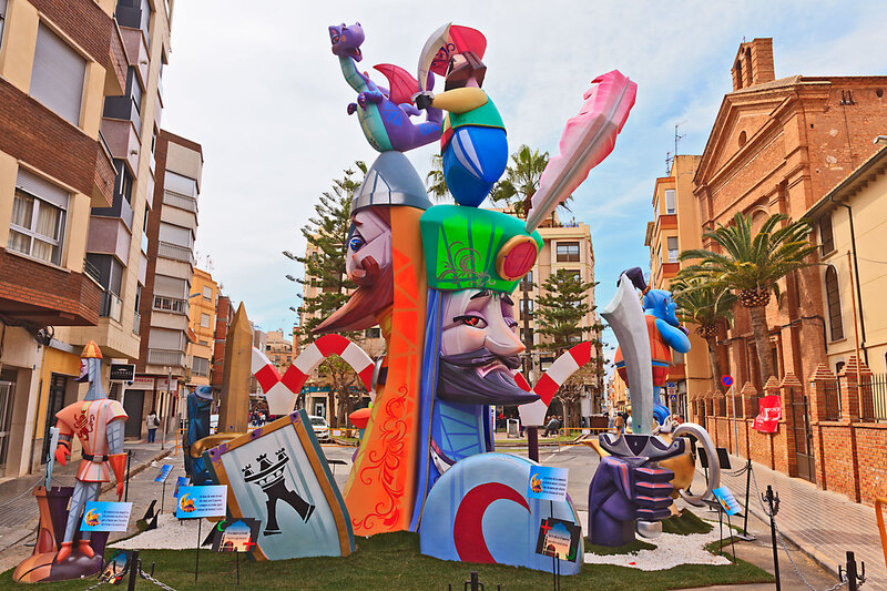 SPN23_039.jpg :: Satirical sculptured character monuments in the Buriana Fallas Festival to Saint Joseph held in March 2023, Spain