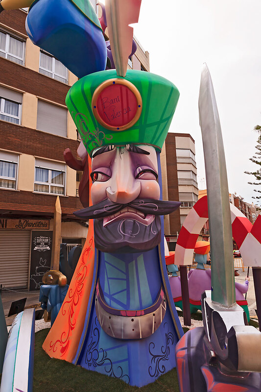 SPN23_040.jpg :: Satirical sculptured character monuments in the Buriana Fallas Festival to Saint Joseph held in March 2023, Spain
