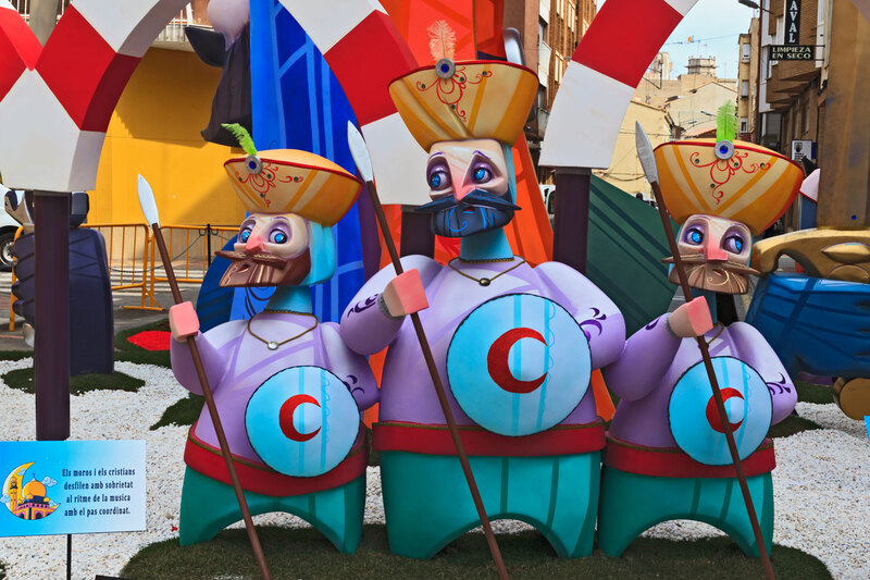SPN23_041.jpg :: Satirical sculptured character monuments in the Buriana Fallas Festival to Saint Joseph held in March 2023, Spain