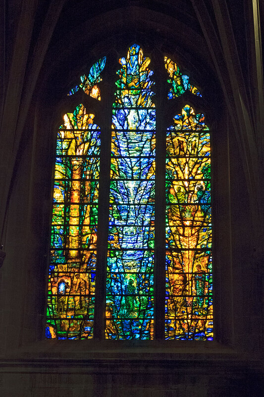 TWK21_017.jpg :: Modern Stained Glass Window in Tewkesbury Abbey, Gloucestershire, England