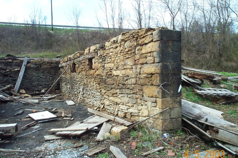 Barnstone-foundation-PA-NE-inside.jpg
