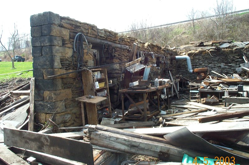 Barnstone-foundation-PA-SE-inside.jpg