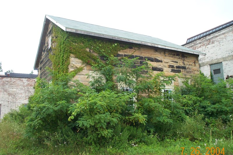 Cleveland-Quarries-stone-building.jpg